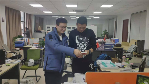 市國資委普法志愿者服務(wù)隊(duì)到公司開展《民法典》宣講活動