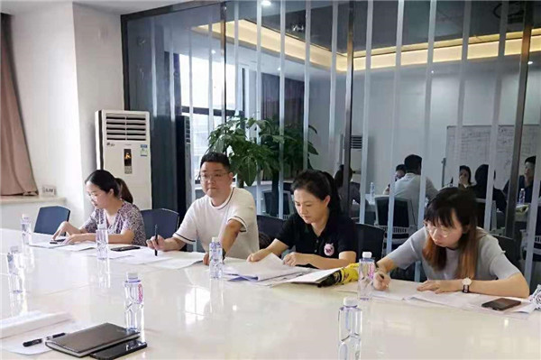市國資委到市古鎮(zhèn)投資公司調研經濟運行情況